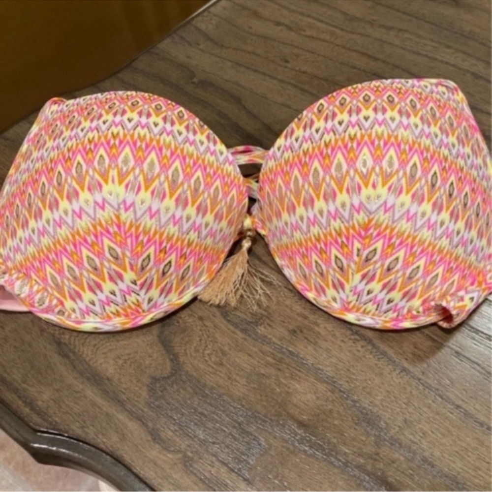 Shade & Shore Pink Chevron Pattern